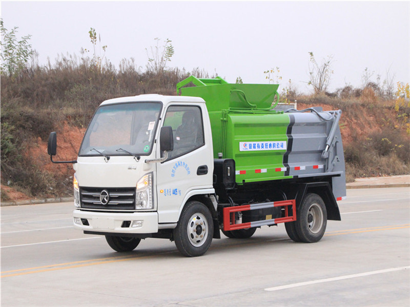 新款凱馬藍(lán)牌餐廚垃圾車(chē)