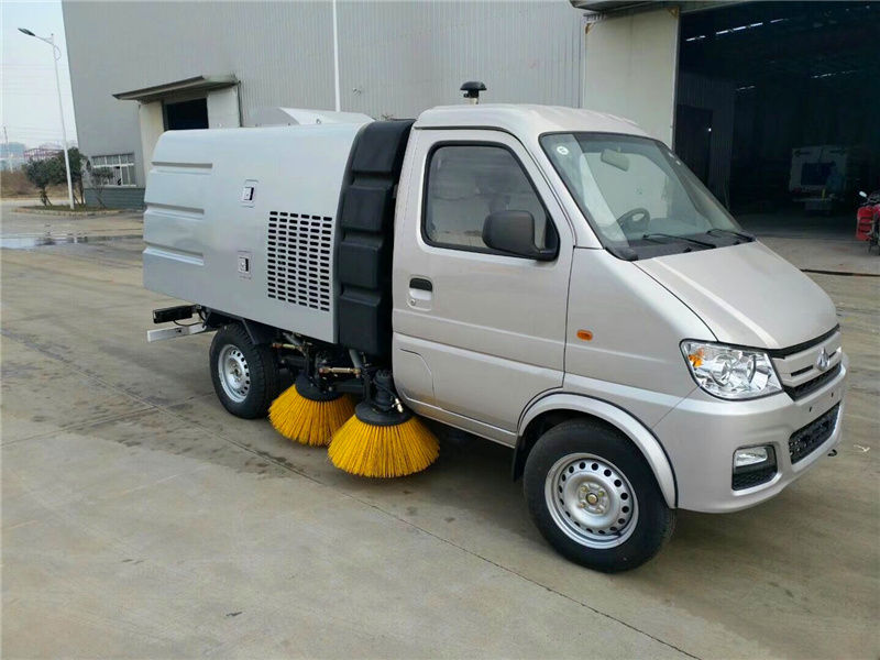 長安小型掃路車（0.8水/2塵）