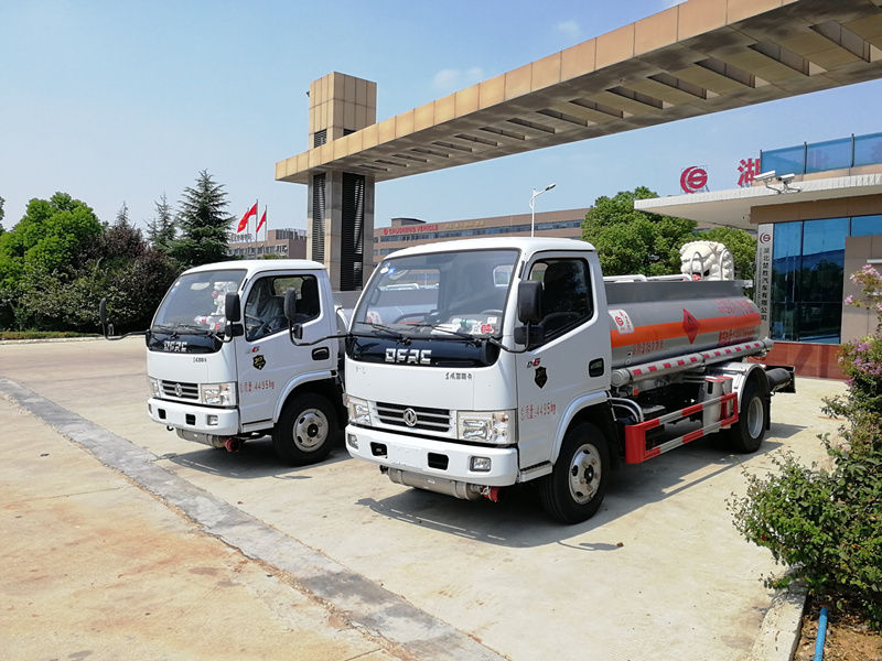 東風(fēng)藍牌2噸加油車