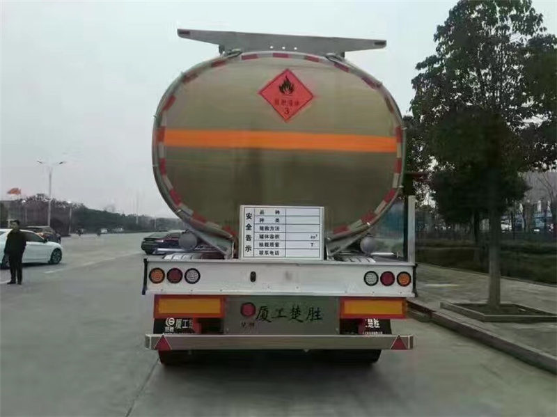 鋁合金半掛油罐車（35噸）