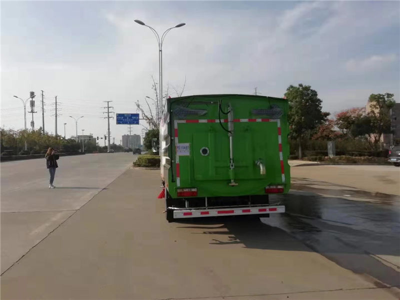 東風多利卡掃路車（5噸 國六）